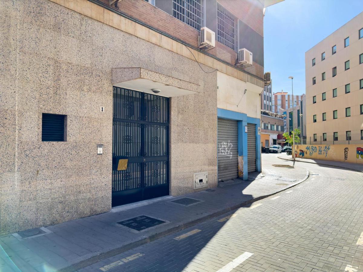 Sunset Malaga - Luxurious & Parking Apartment Exterior photo